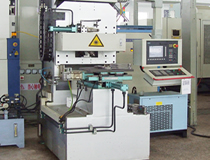 �����и��